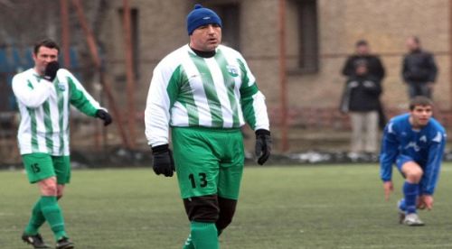 http://brato.bg/wp-content/uploads/2013/11/Boiko-Borisov-futbol-1.jpg