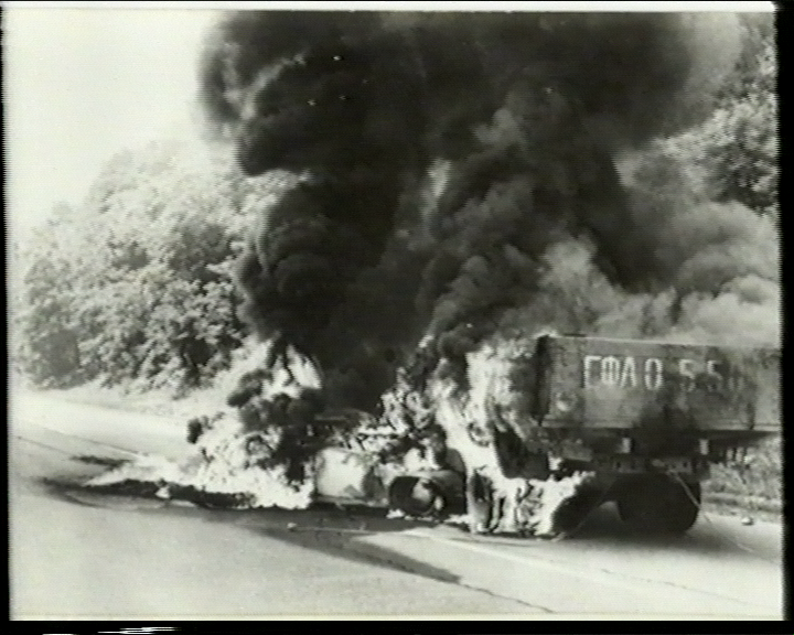 Изгоряха, за да светят...