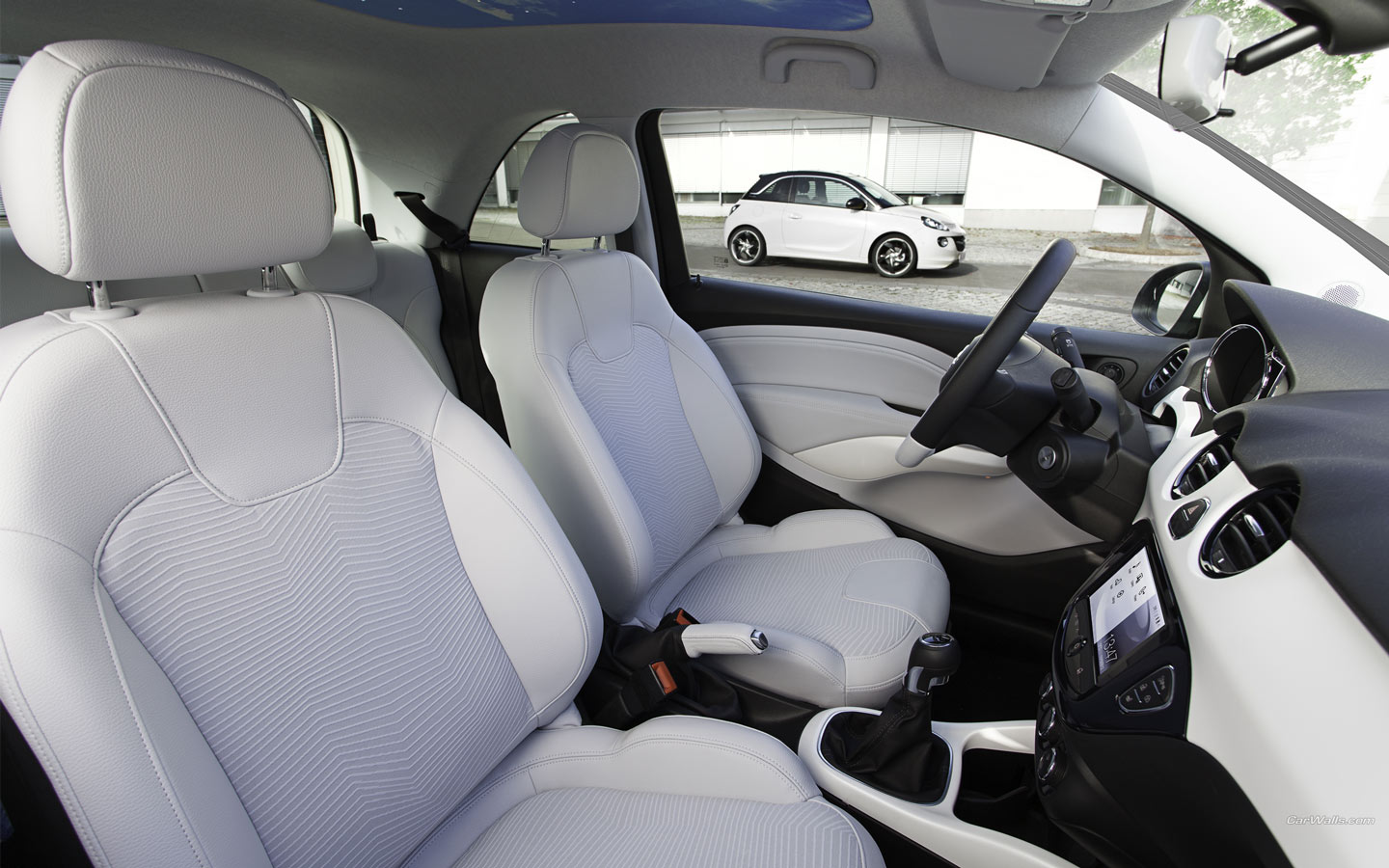 Opel_Adam_2013_35_1440x900