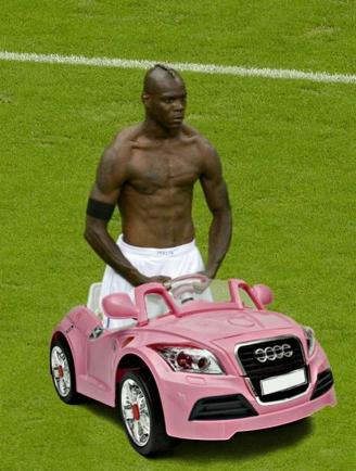 balotelli-meme-riding-a-car-655x889