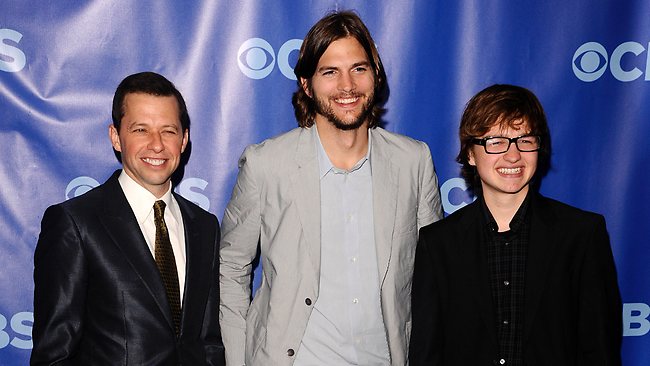 009750-jon-cryer-ashton-kutcher-and-angus-t-jones