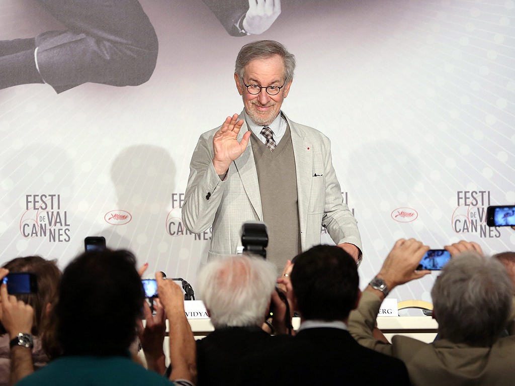 r-1024-768-obzor-maj