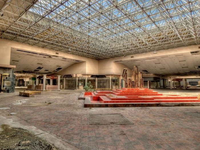 abandoned_malls_06
