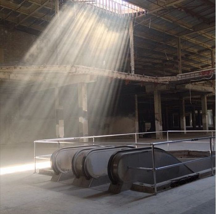 abandoned_malls_13