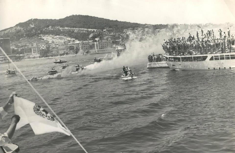 320239_359219597488479_1325961731_n