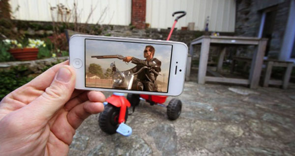 Francois-Dourlen-puts-Movie-Scenes-Into-Real-Situations-01