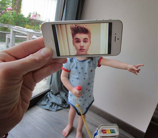 Francois-Dourlen-puts-Movie-Scenes-Into-Real-Situations-04