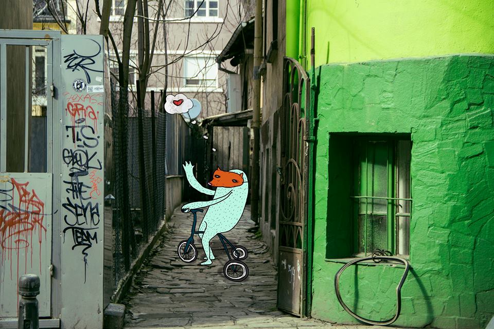 Чудовища обикалят из София (СНИМКИ)