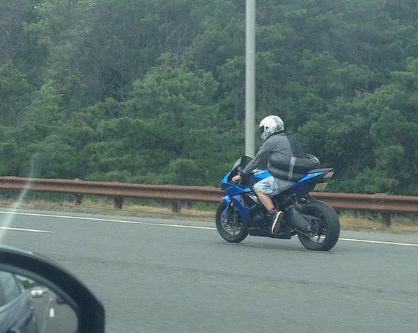 dont-mind-me-just-passing-alone-32-photos-12