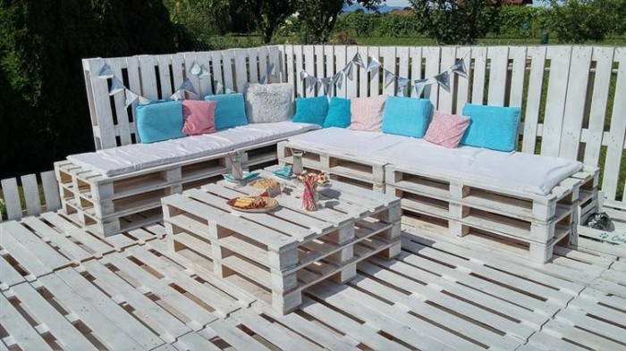 beautiful_backyard_lounge_11