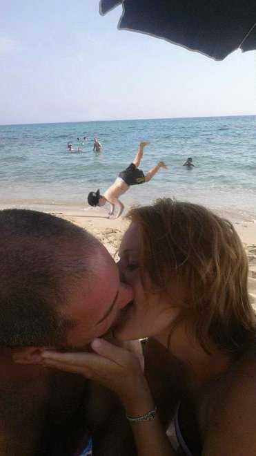 couple-asks-internet-photoshop-vacation-photo-1