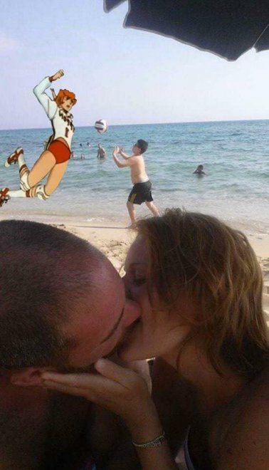 couple-asks-internet-photoshop-vacation-photo-2