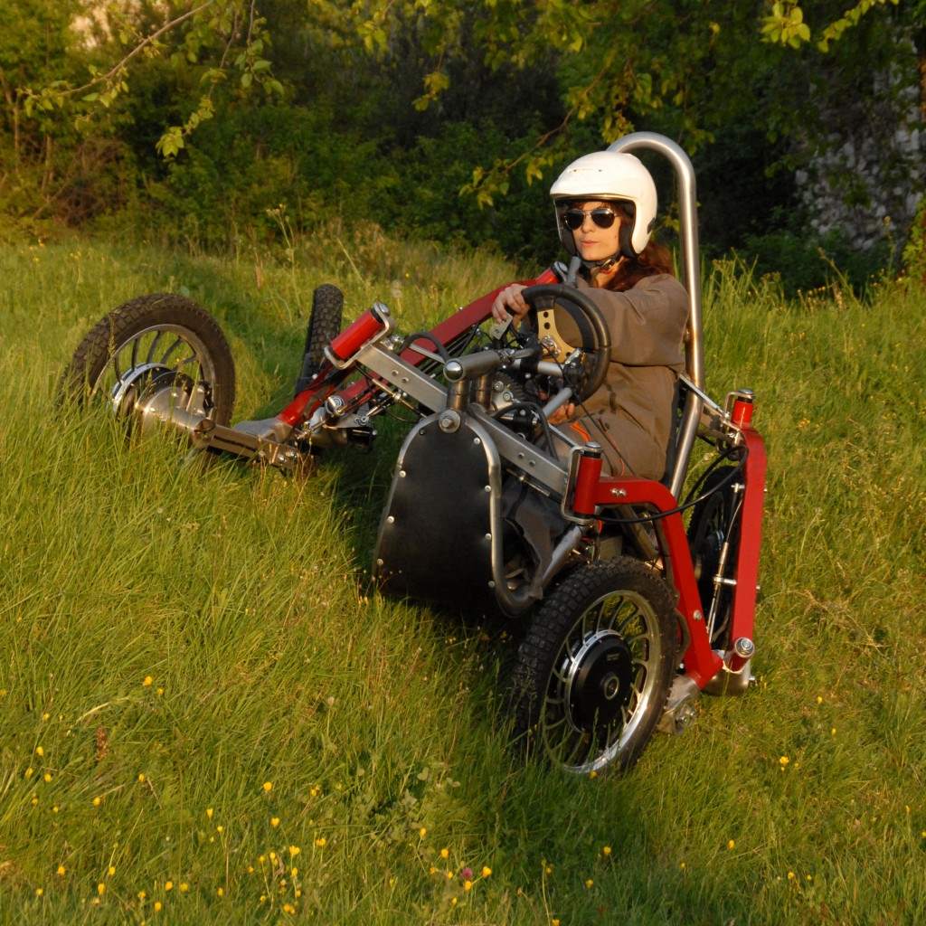 Уникалната кола, в която не можеш да цомбиш Цецка на Копитото (ВИДЕО)