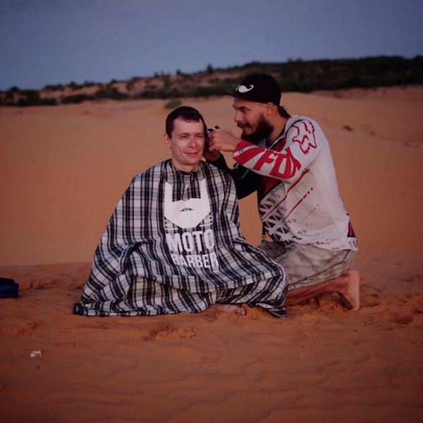 barber-cuts-hair-in-extreme-locations-around-the-world-photos-2
