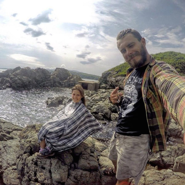 barber-cuts-hair-in-extreme-locations-around-the-world-photos-4