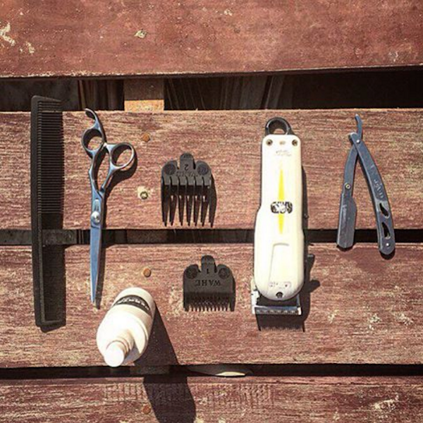 barber-cuts-hair-in-extreme-locations-around-the-world-photos-5