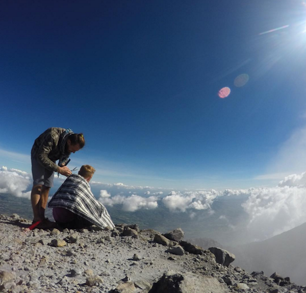 barber-cuts-hair-in-extreme-locations-around-the-world-photos-7