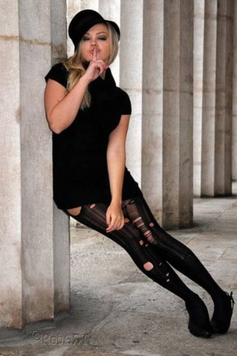 models_posing_36