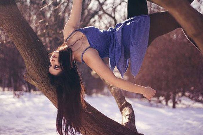 models_posing_38