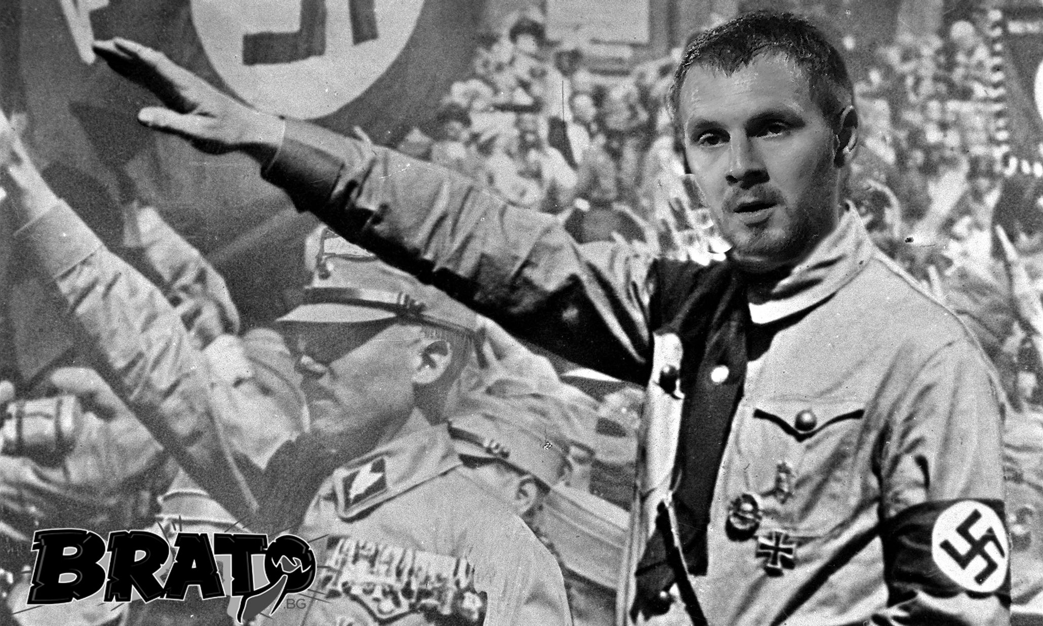 Новите професии на Моци - хирург, кечист и офицер от SS