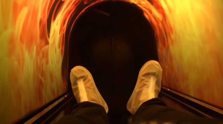 Симулатор на смъртта отвори врати в Шанхай (ВИДЕО)