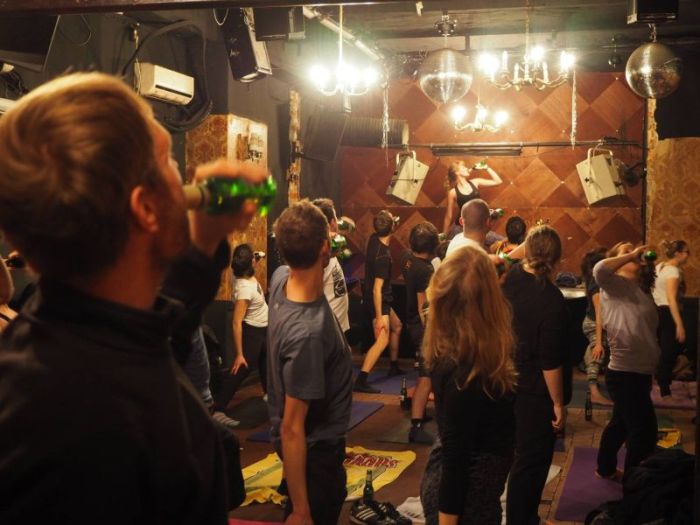 yoga_and_beer_05