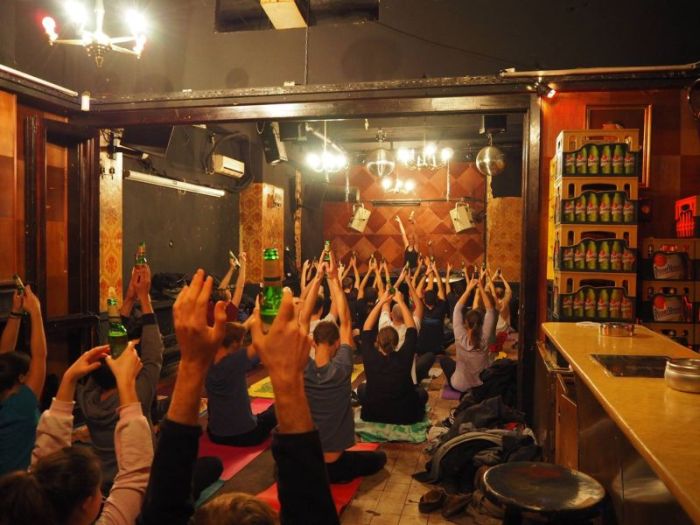 yoga_and_beer_06