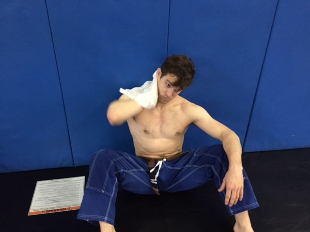 Гигантска мокра кърпичка заменя душа