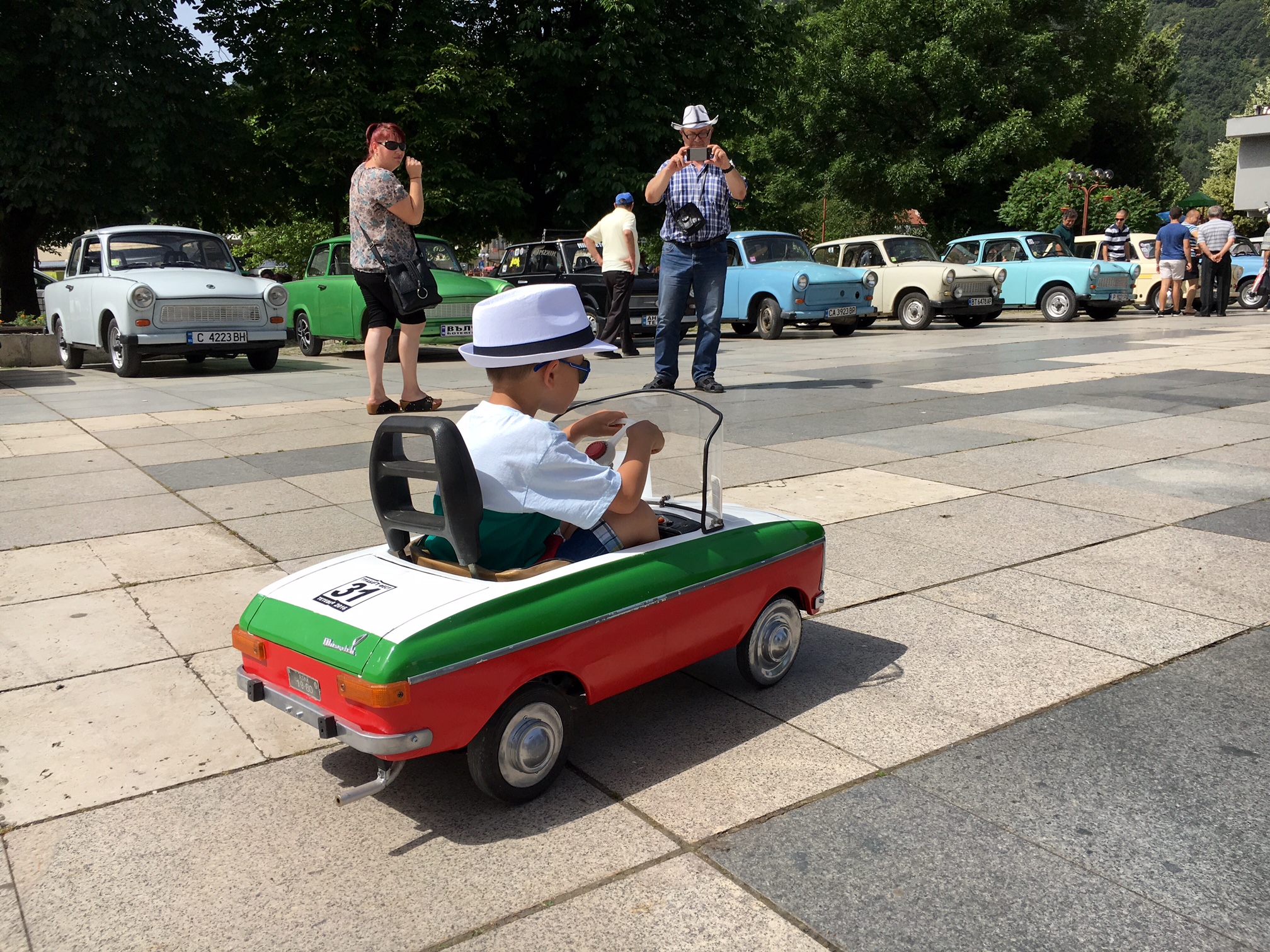 "Трабант фест" се проведе в Тетевен (СНИМКИ и ВИДЕО)
