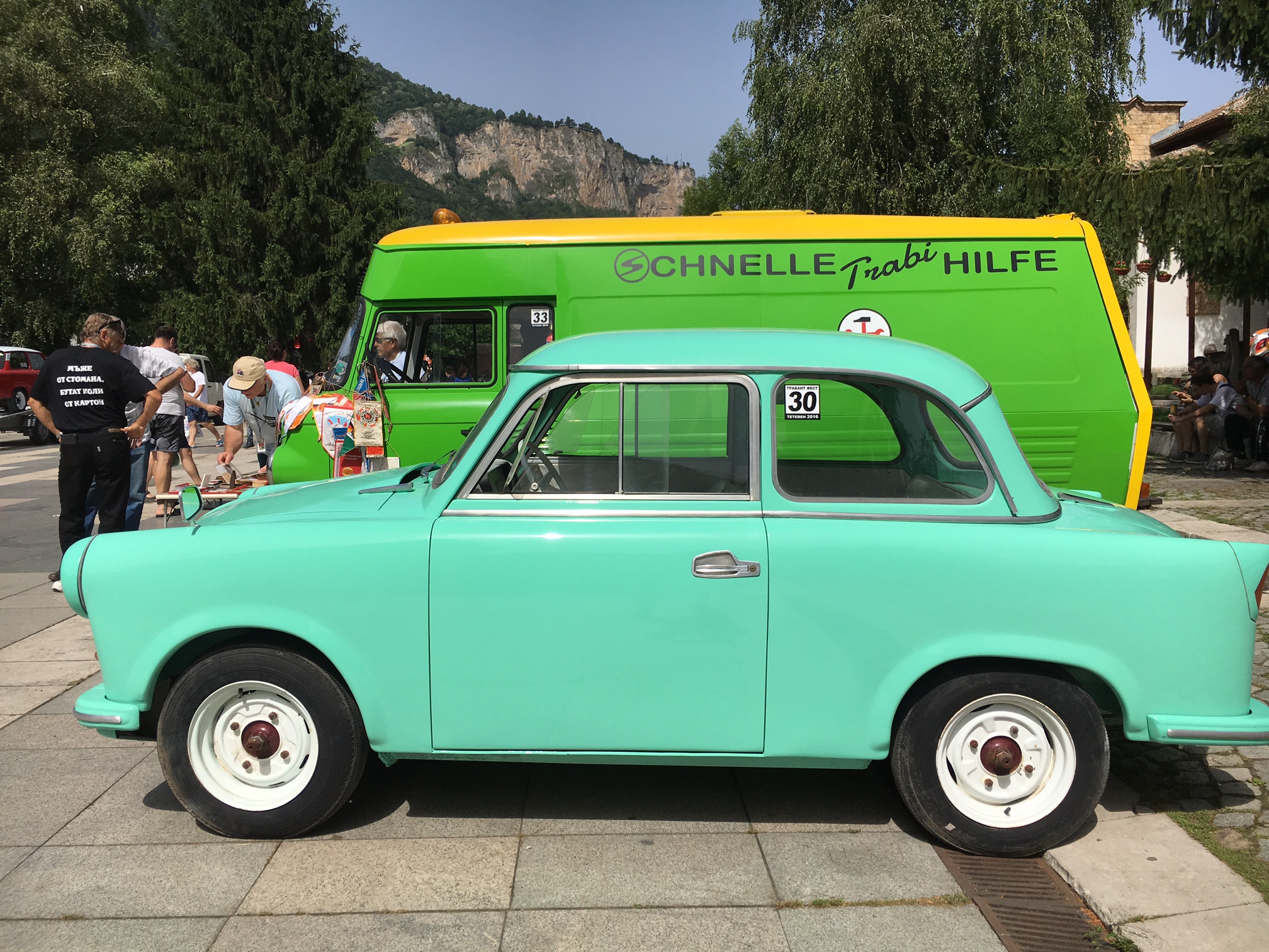 "Трабант фест" се проведе в Тетевен (СНИМКИ и ВИДЕО)