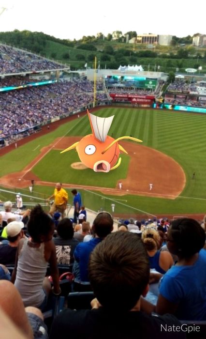 На погребение, на фронта и още странни места, където хванаха покемони