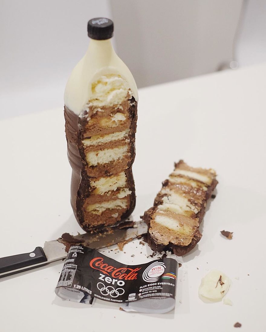 Girl-from-Australia-makes-Soda-Cake-57b572761f6df__880