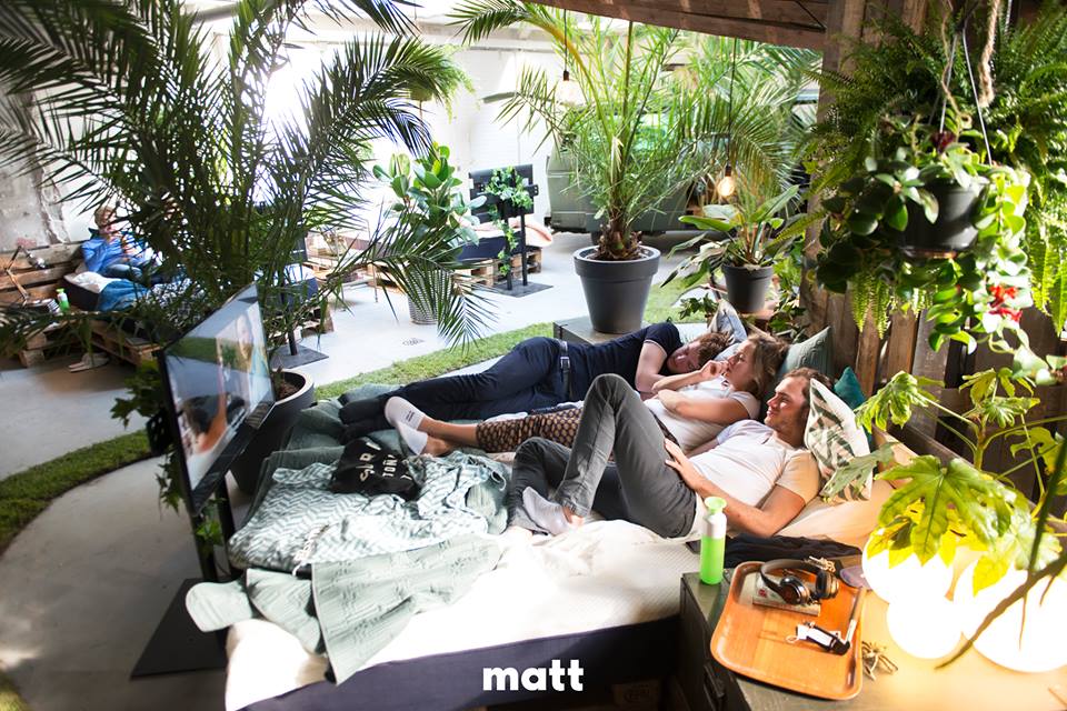 Гениално! Отвори бар за избиване на махмурлук